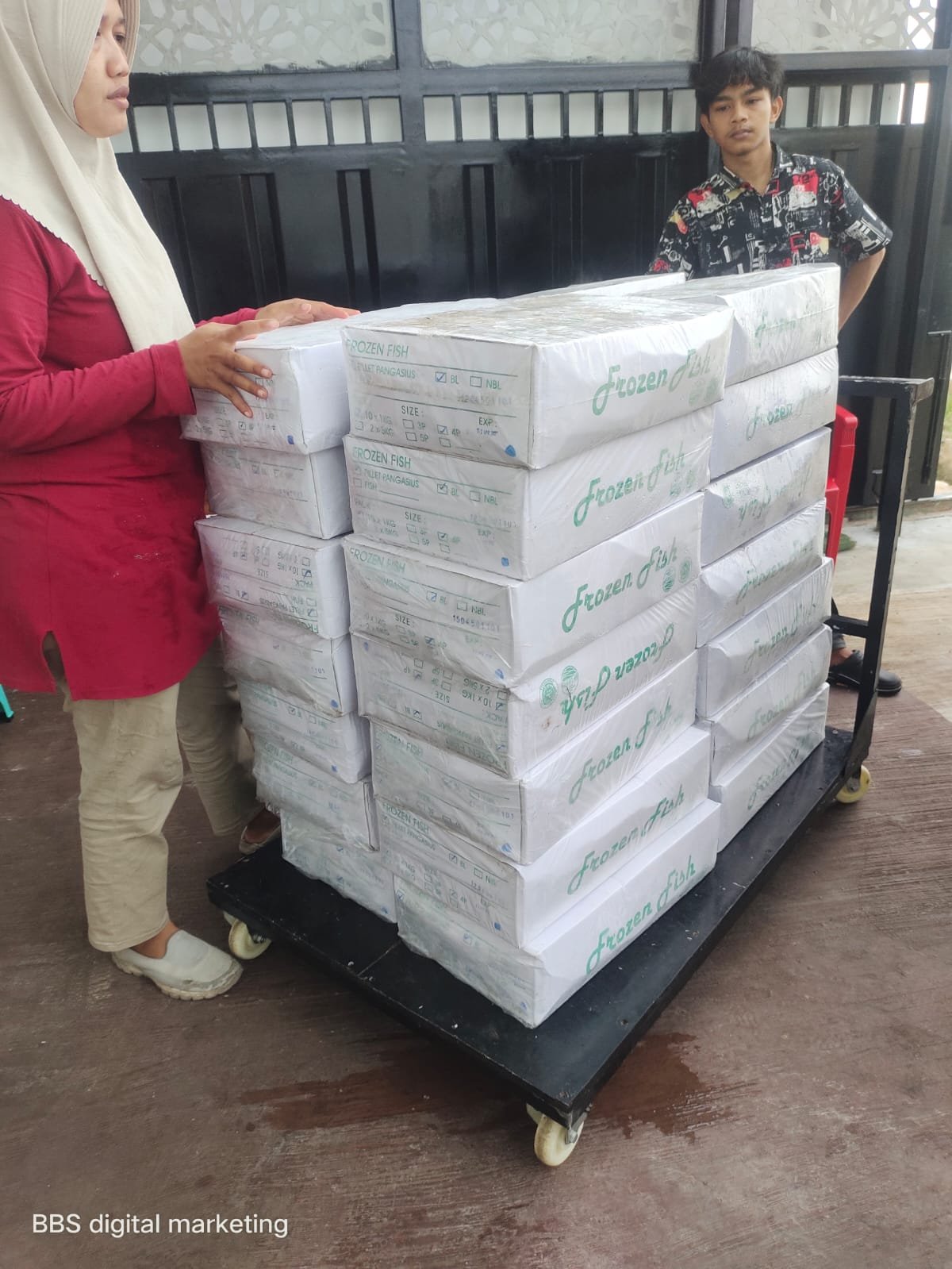 Dokumentasi pengiriman sayap ayam ke pelanggan HORECA